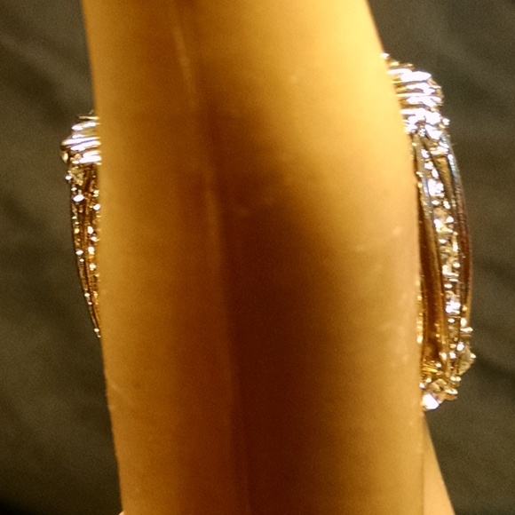 Unique Antique Style Gorgeous Rare Sexy Ring